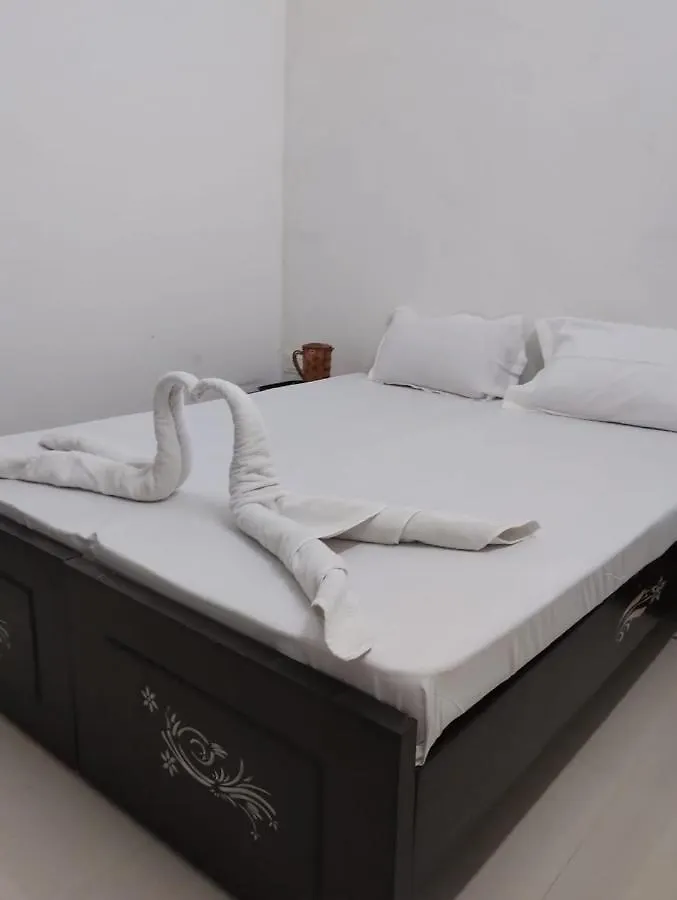 Shree Rameshwar Plaza Hotel Varanasi India